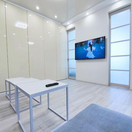 "Well-Being" Popular Among Business Person Appartement Lviv Buitenkant foto