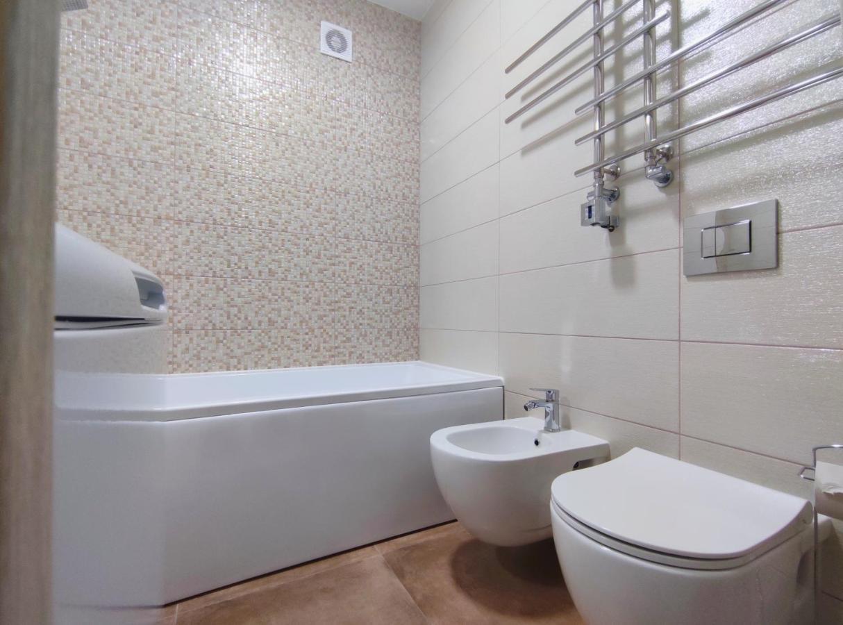 "Well-Being" Popular Among Business Person Appartement Lviv Buitenkant foto