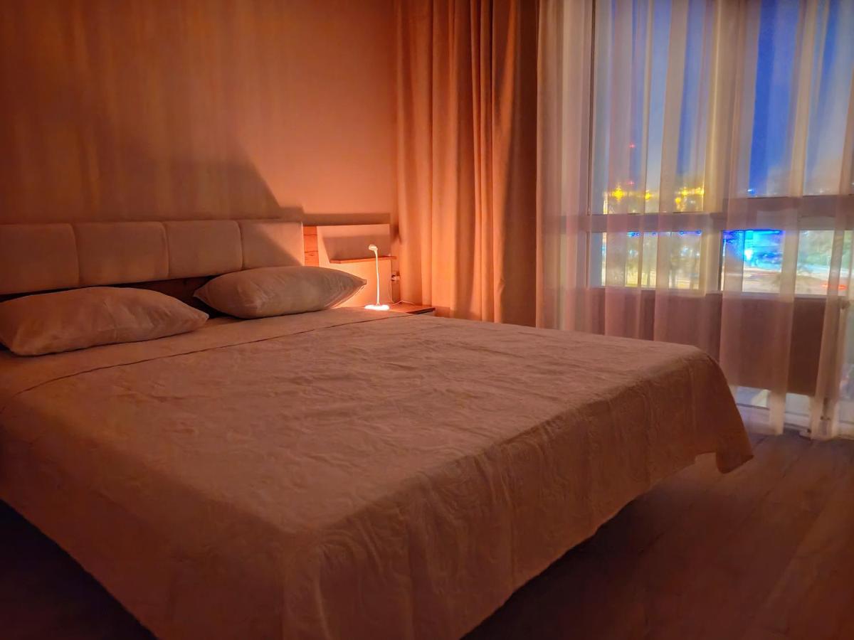 "Well-Being" Popular Among Business Person Appartement Lviv Buitenkant foto