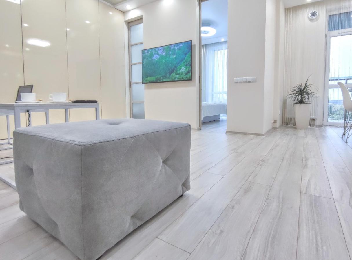 "Well-Being" Popular Among Business Person Appartement Lviv Buitenkant foto